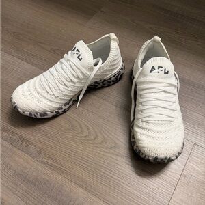 APL: Athletic Propulsion Labs Women's TechLoom Wave Sneakers Size 7